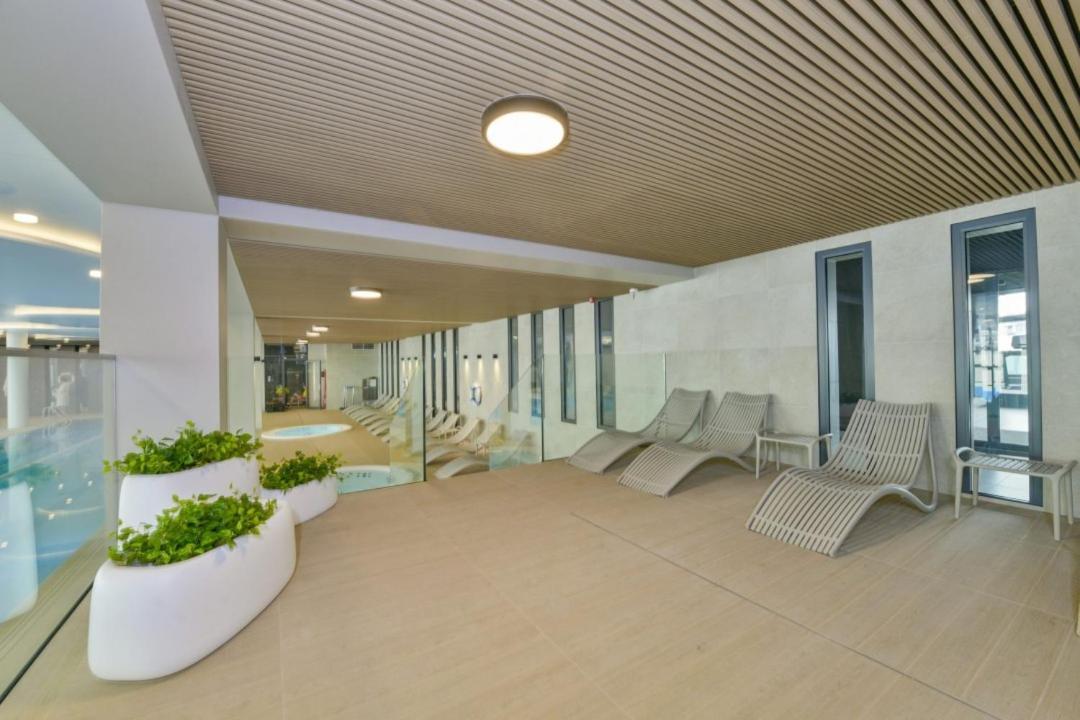 Polanki Aqua Apartament Luna Kołobrzeg Extérieur photo