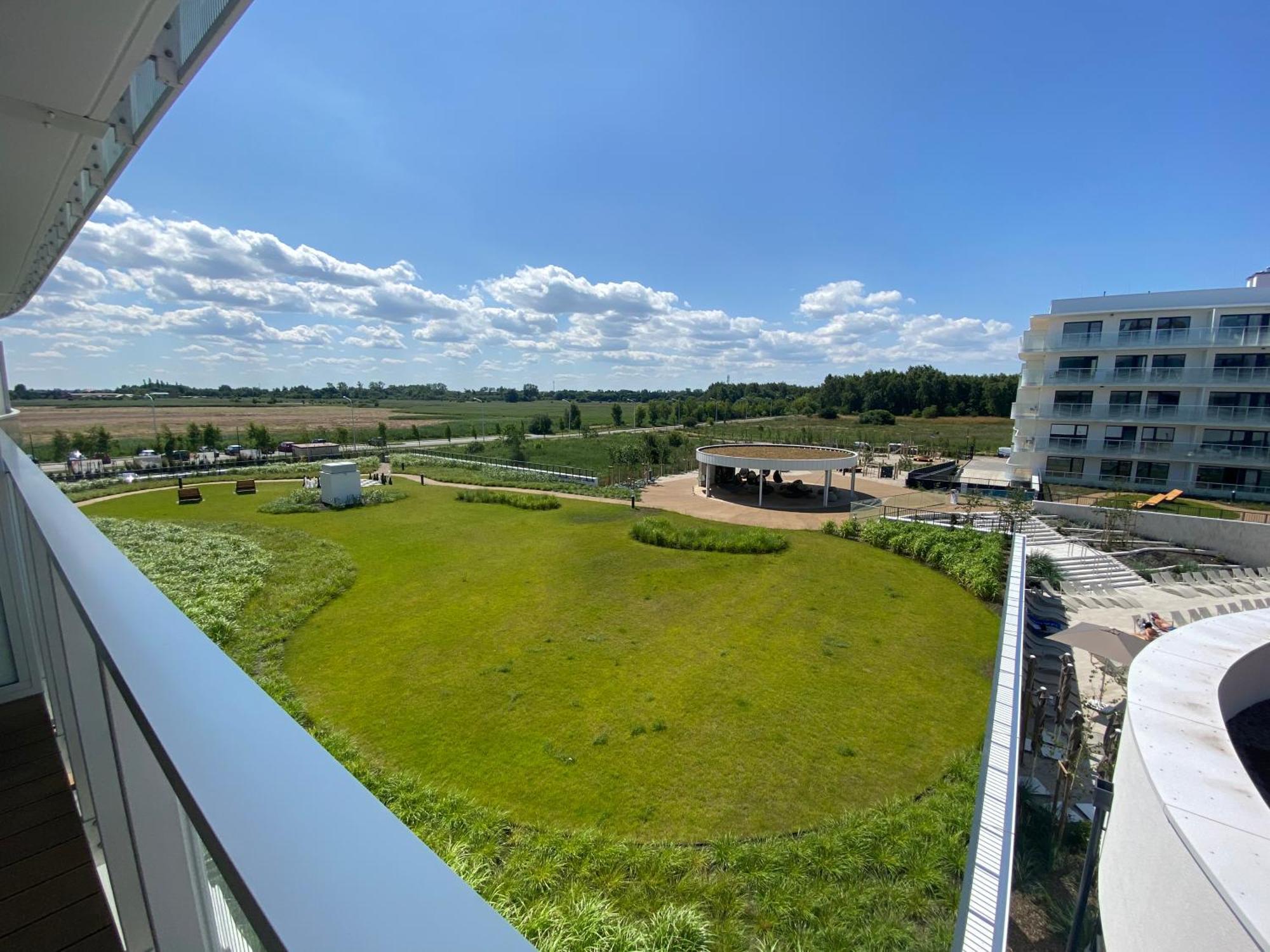 Polanki Aqua Apartament Luna Kołobrzeg Extérieur photo